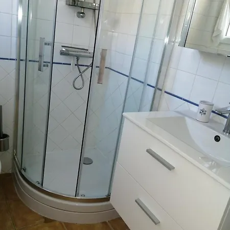 Apartment Juan Les Pins Plages Clim Wifi Maison Entiere Antibes
